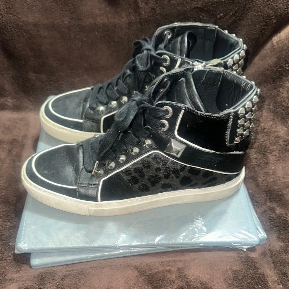 Stylish Black Leopard High-Top Studded Sneakers - Picture 2 of 15
